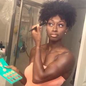 Meet your Posher, Jada